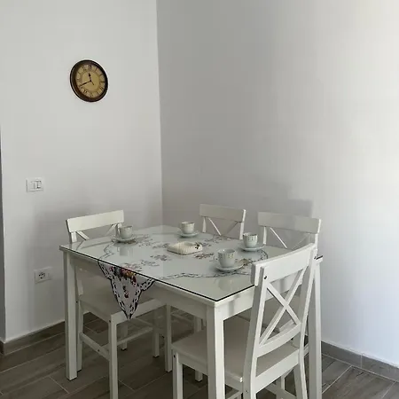 דירה Christina's House סרנדה